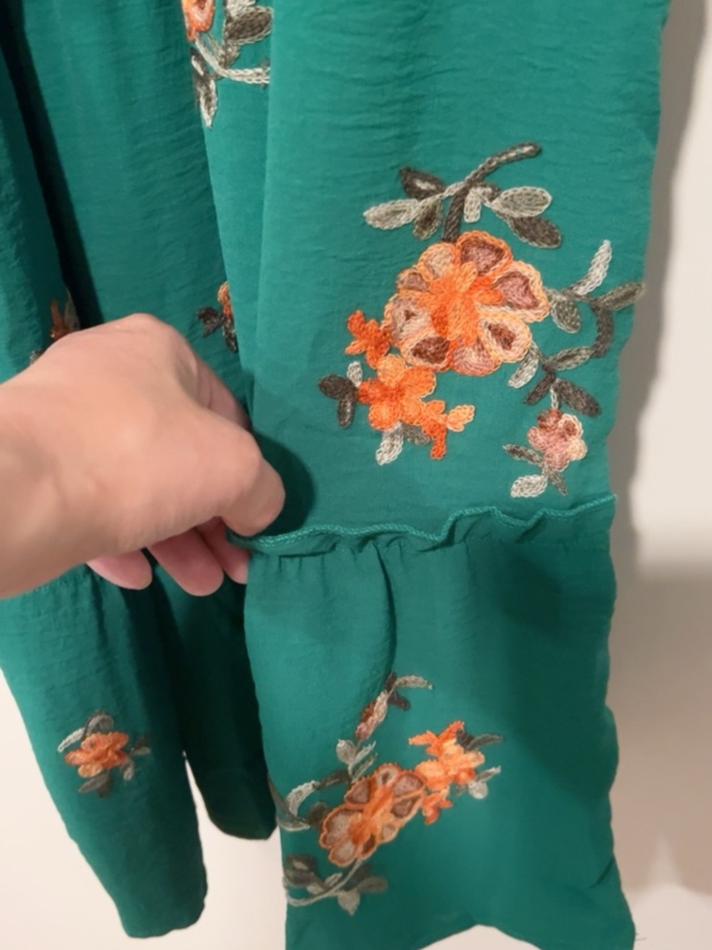 NWT Kindred Anthropologie Green Embroidered Maxi Dress Boho Off Shoulder - Picture 6 of 11